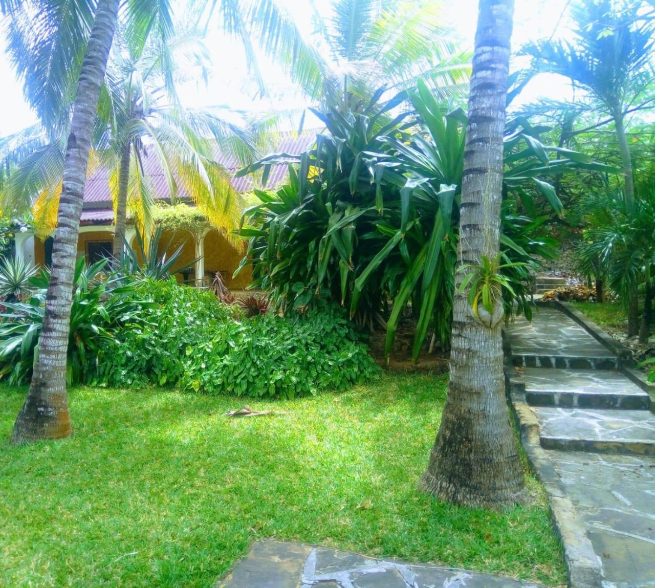 Pashmina House Acomodação com café da manhã Watamu Exterior foto